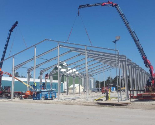 Stålhallar & stålbyggnader till bra priser från LR-System